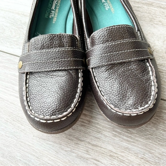 Skechers Memory Foam Brown Leather Slip On Loafer Shoes - Picture 4 of 13